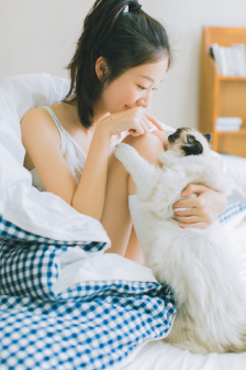 怎么才能抠到自己尿床呢？